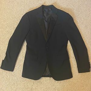 JF J Ferrar Satin Collar Slim Fit Size 34S Suit Jacket